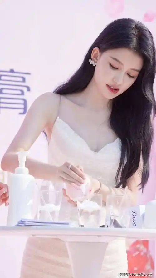 【孙怡写真美图】高挑性感,清新靓丽,多芬活动造型_发型_显得_品牌