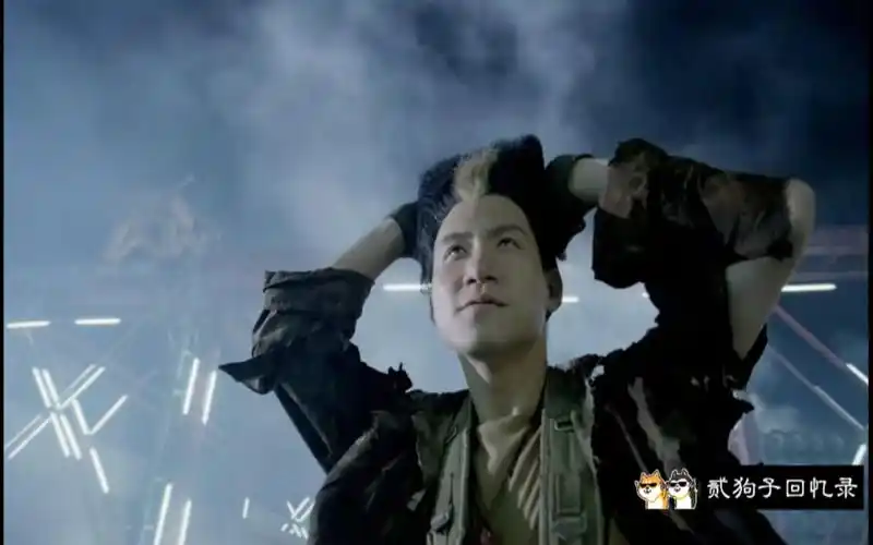 喜剧片:"非主流"鼻祖张学友,帅气冲天扫把头