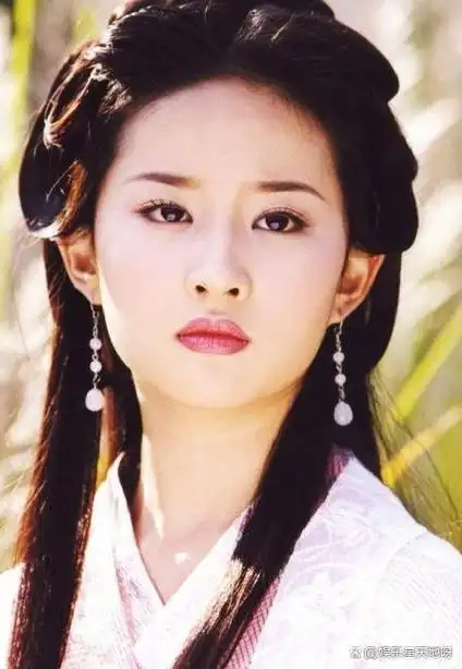 刘亦菲《天龙八部》变身王语嫣,5套服装美翻天!你喜欢她的装扮吗