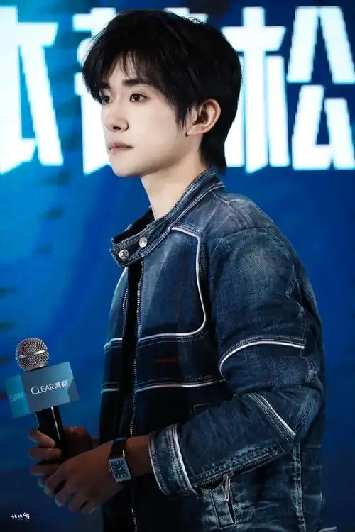 帅得很安心@tfboys-易烊千玺