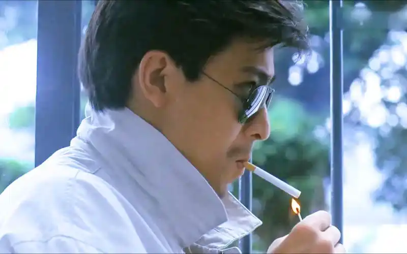 90年代刘德华颜值巅峰的30多岁曾一年拍14部电影