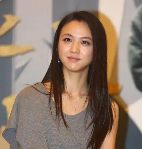 汤唯的脸有东方气质,气质很棒,眼睛很亮很吸引人_演技_感觉_五官