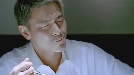 华仔把鱼子酱当饭吃