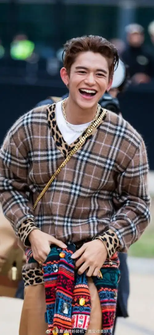 黄旭熙怎么又出道了