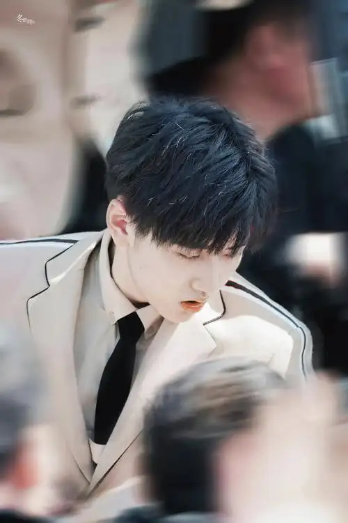 应援色的焉栩嘉