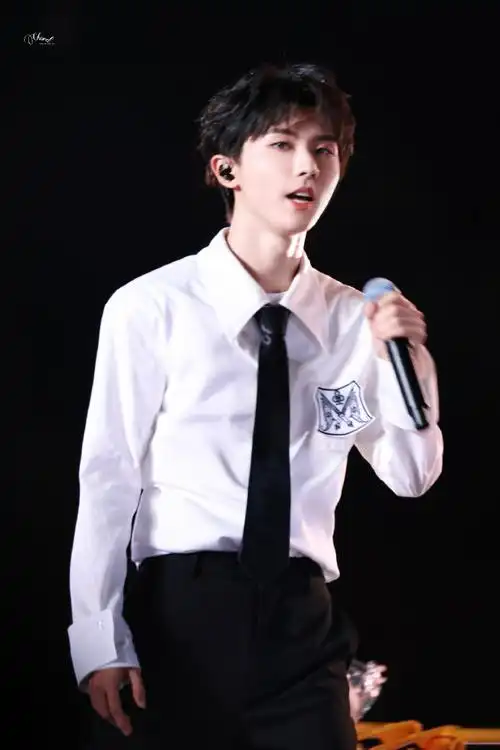 马嘉祺楼间楼演唱会##马嘉祺灿烂的花园