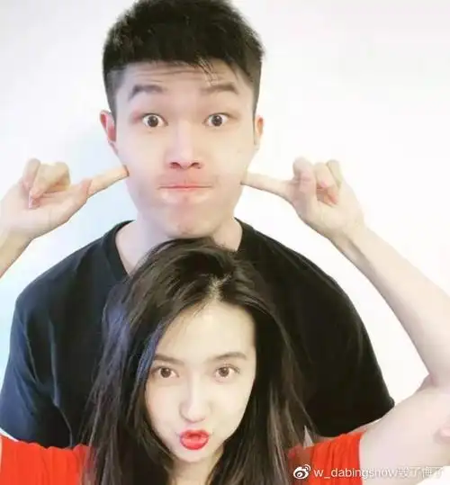 29岁许龄月官宣恋情!晒合照称交往一年多,和沈腾演情侣被赞般配