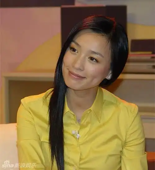 青春照相馆张庭珍贵旧照酒窝美女楚楚动人