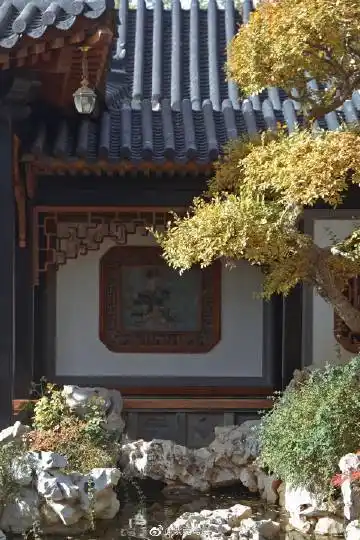 多尔衮的府邸变成了粉嫩嫩的…隔壁就是梅葆玖故居,可惜不能进去