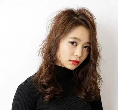 中长发烫发大卷发型图片