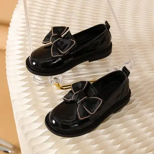 女童皮鞋2022春季新款韩版软底亮面黑色公主鞋子儿童小女孩乐福鞋