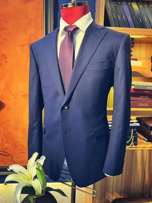 伯爵西装定制(济南总店)