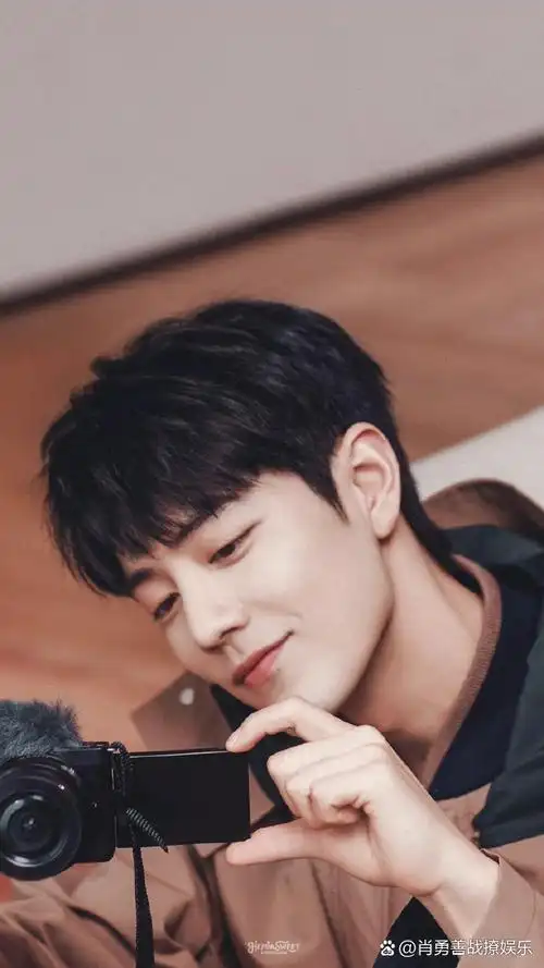肖战曾说:"无数个需要你的瞬间,我都选择了闭嘴.