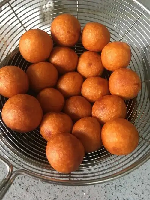 李家姑奶奶做的妈妈教炸的红薯丸子