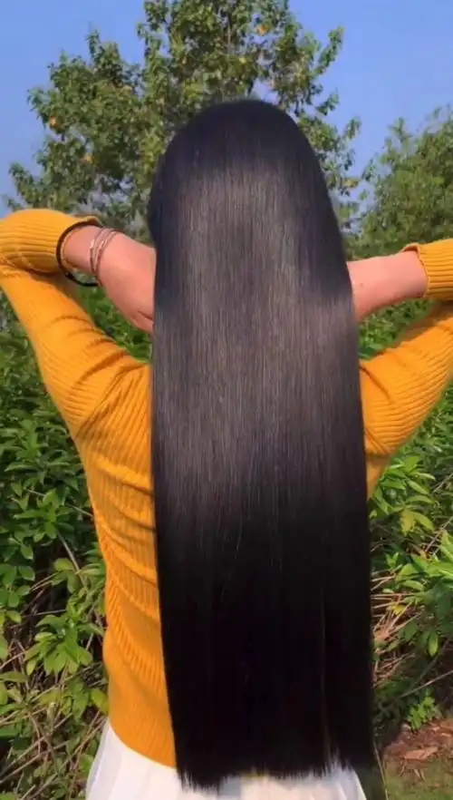 女孩子一定要留乌黑长发,这样才有吸引力,更加有魅力,这跟颜值无关