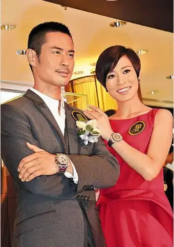 郑嘉颖密会神秘女子 与佘诗曼复合无望