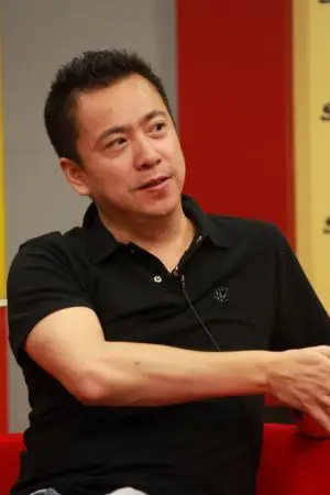 其实我跟中军觉得应该无条件地支持自己的合作人,而且我们确实也非常