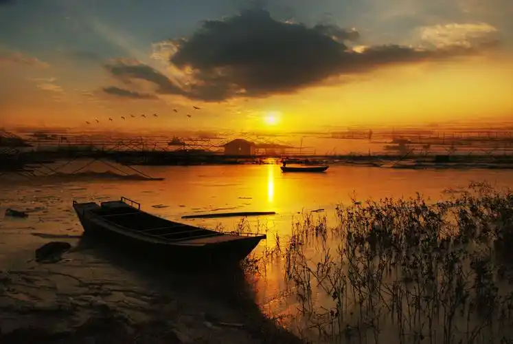 如何拍摄富有诗情画意的风光摄影 请欣赏摄影作品《湖畔》__凤凰网