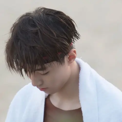 王俊凯头像 王源头像 易烊千玺头像