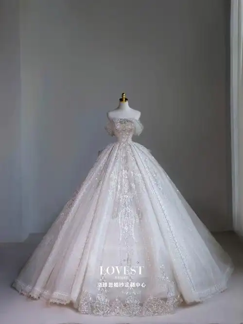 婚纱,婚纱店,婚纱款式,主婚纱,仪式婚纱,复古婚纱,造型,礼服,结婚婚纱