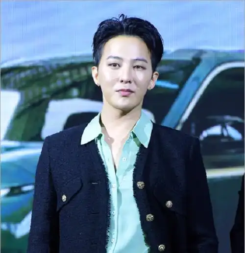 权志龙回应新恋情,两人曾一起看球赛,女方入选韩国小姐_金高恩_活动_