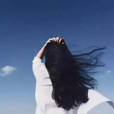 qq头像女生背影长发高清好看的长发女生背影头像唯美