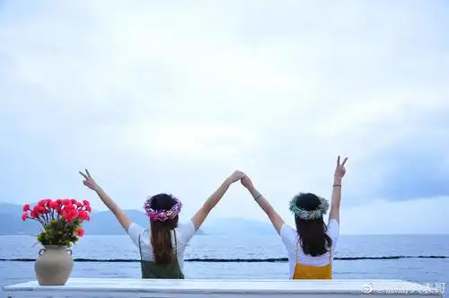 手牵手一步两步三步一起走做一辈子的好朋友大理洱海