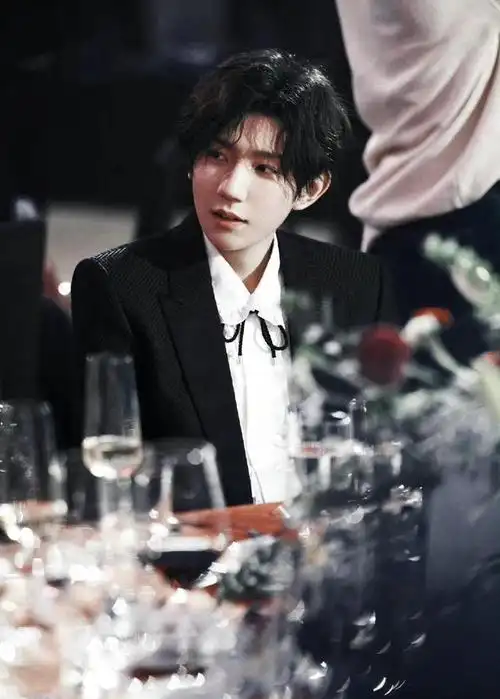 王源图片帅气的源源