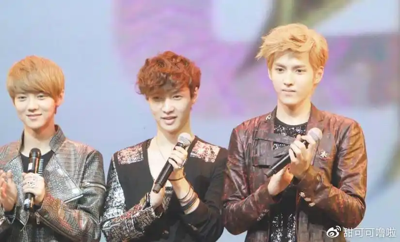 向往太会玩张艺兴听到吴亦凡名字反应太真实耿直解释粉丝名叫