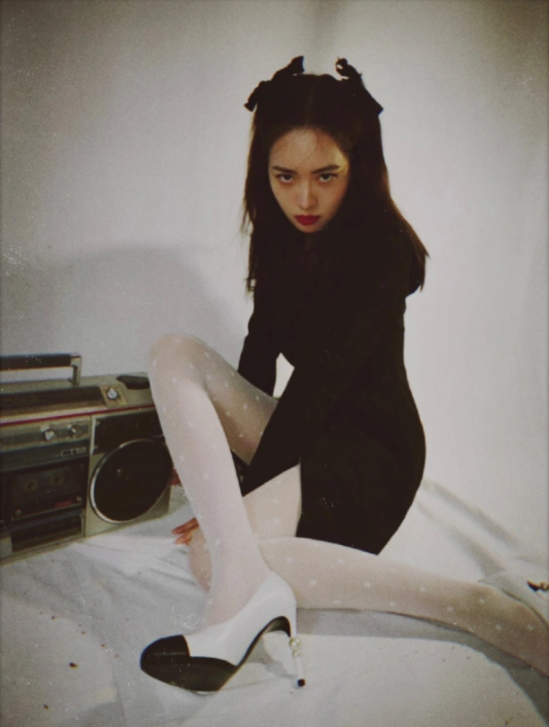 2018年赵尧珂以练习生的身份参加女团青春成长节目