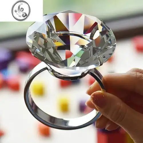 jimi水晶超大钻戒玩具仿真假钻石戒指道具模型求婚七夕情人节表白礼物