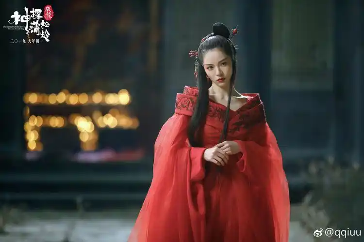 钟楚曦 扮演的聂小倩,身着郭培亲自打造的… - 堆糖,美图壁纸兴趣社区