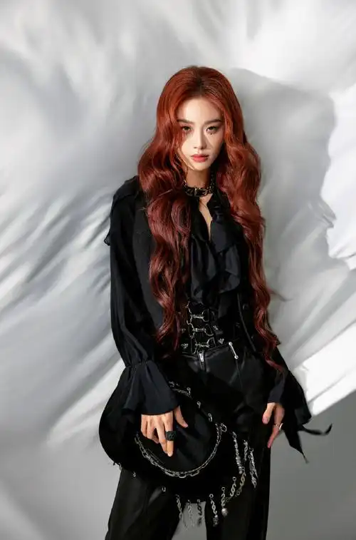 喻言加盟无限音浪嘉年华##喻言巡演合肥南京站加场##威娜小针管发