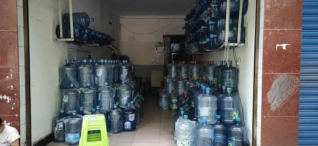 急转经营中桶装水站转让