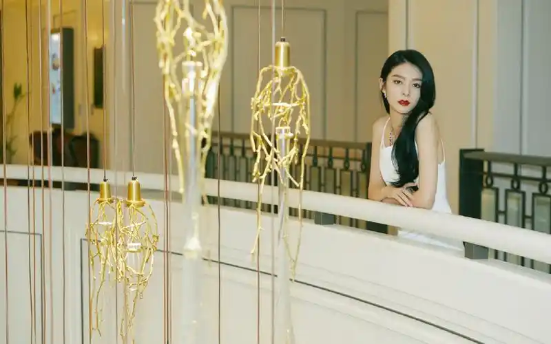 傅菁优雅妩媚写真图片桌面壁纸