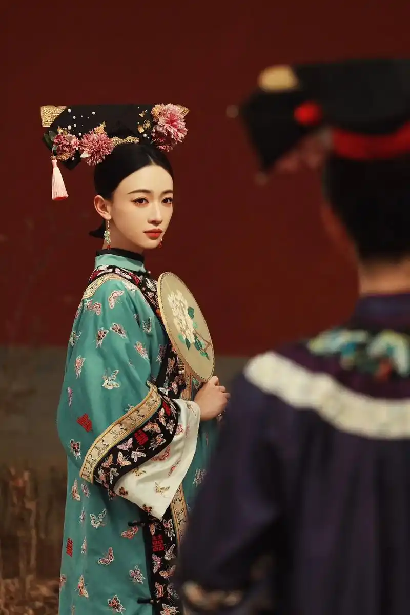 给魏璎珞拍了照片 哈哈.#吴谨言重现魏璎珞 #延禧攻略 #陈 - 抖音