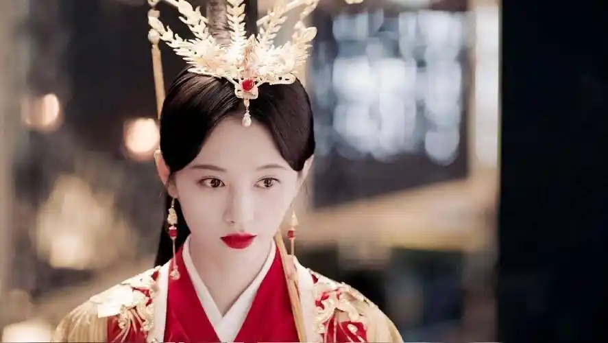 原创丫鬟脸别硬演女主袁冰妍李庚希赵露思这8位女星别再毁古装剧