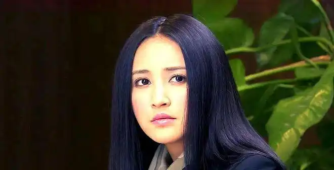 张歆艺:我因婚姻放弃王志飞,因事业放弃杨树鹏,今与袁弘长相厮守_网易