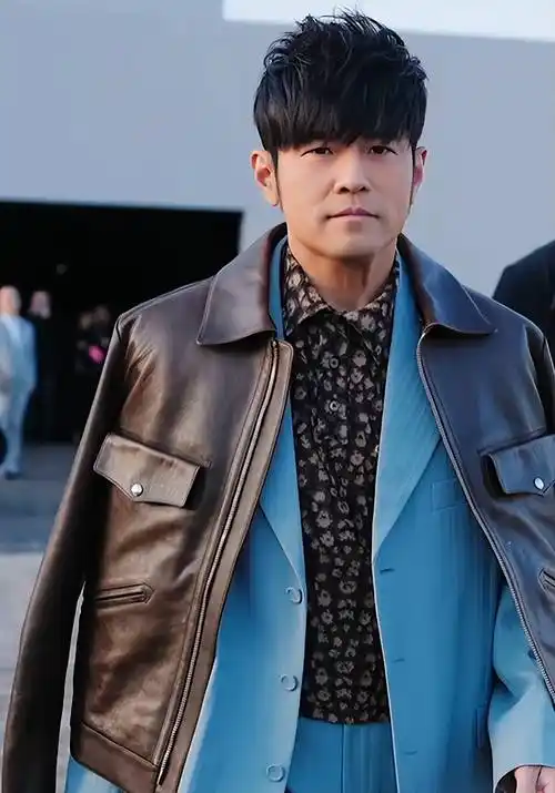 原创周杰伦又登负面热搜用专属app割韭菜惹众怒行为堪比黄牛