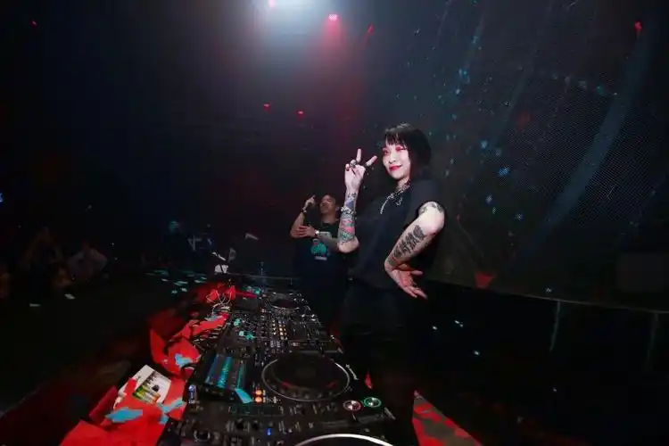 superclub▎73djyoyo73精彩回顾保持热爱电音永不停歇