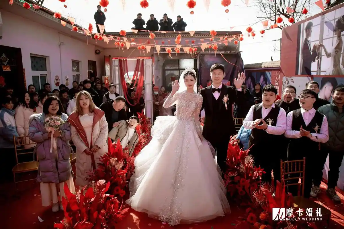 新人婚礼场景 幸福满满哦.乡镇庭院婚礼场景 小预算新中式婚礼 - 抖音