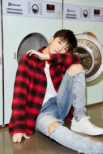 爱豆头像73李明德