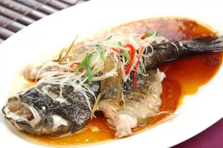 清蒸笋壳鱼,保留了鱼的鲜味,口感细腻爽滑.