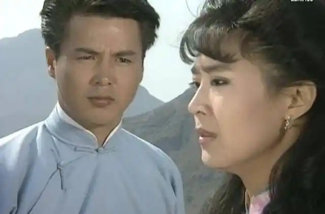 林瑞阳出道3年,已稳稳地成为90年代初最火的琼瑶苦情剧男一号,在电视