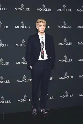 金发吴世勋考古篇多图流量慎入