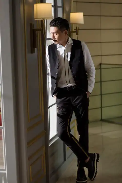 张子健写真大片曝光彰显型男魅力