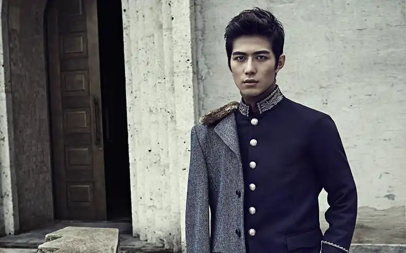 陈学冬电脑壁纸_成熟稳重的陈学冬