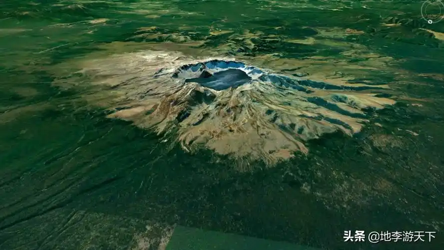 长白山天池太恐怖了(卫星地图看神秘的长白山)