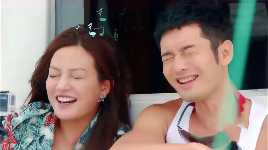 中餐厅:赵薇黄晓明大声合唱,没一句在调上,太辣耳朵了!