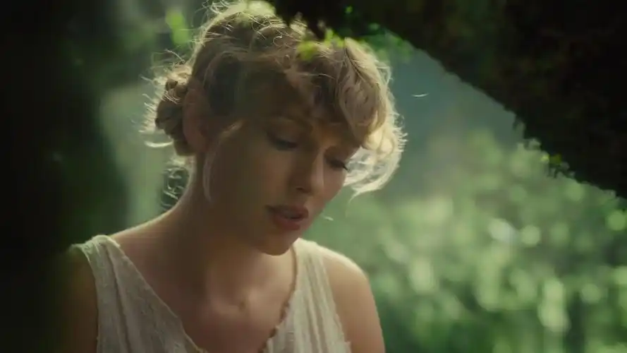 霉霉taylorswift全新专辑主打单曲cardigan官方mv首播霉女士taylor